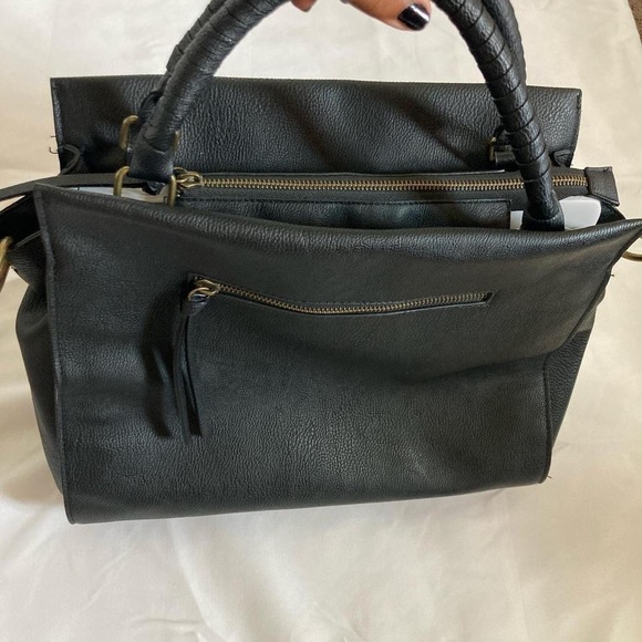 Universal Thread Wide Black Leather Tote Bag - Picture 4 of 8